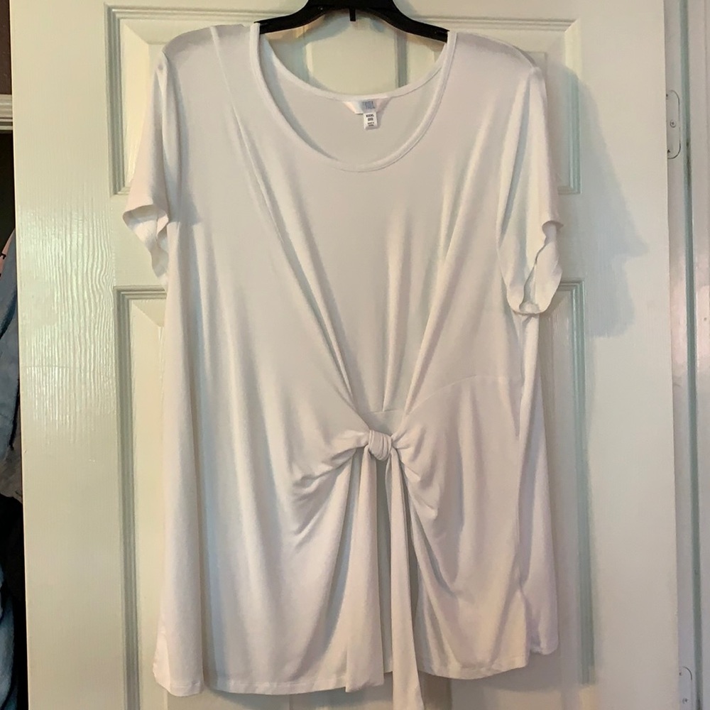 Stretchy Tie Front Tee